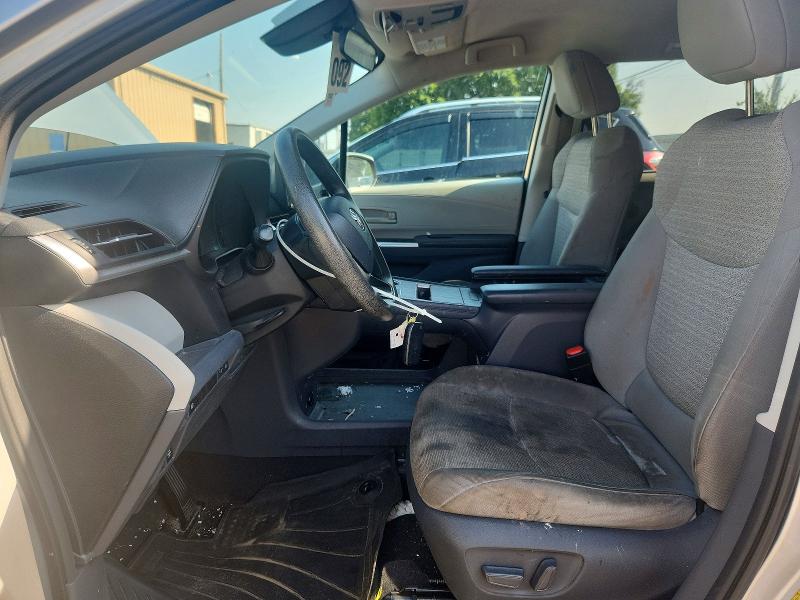 2021 Toyota Sienna მანქანა იყიდება აუქციონზე, vin: 5TDKRKEC3MS073086, აუქციონის ნომერი: 64052896