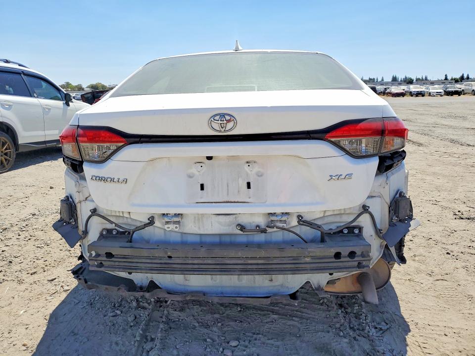 Продаж на аукціоні авто 2022 Toyota Corolla, vin: JTDFPMAE1N3012705, номер лоту: 65650196