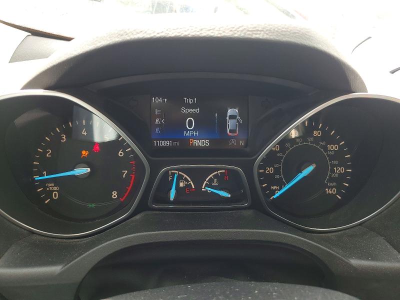 2017 Ford Escape მანქანა იყიდება აუქციონზე, vin: 1FMCU0J99HUB42703, აუქციონის ნომერი: 61245856