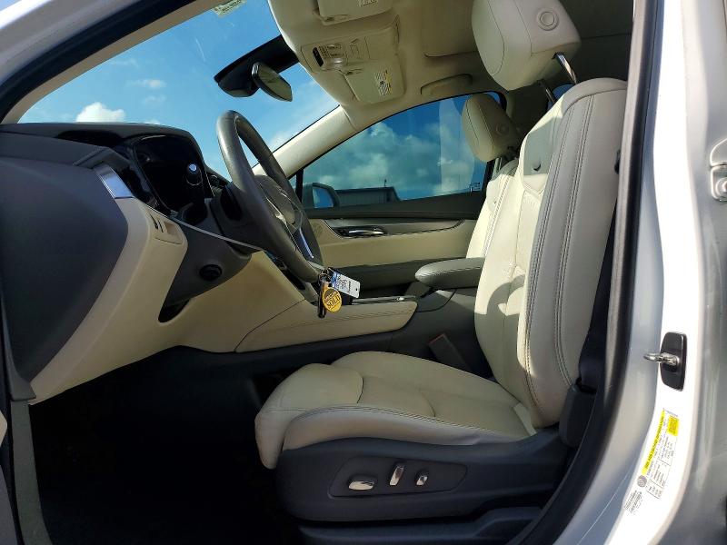 64469706 :رقم المزاد ، 1GYKNBRS2HZ201927 vin ، 2017 Cadillac Xt5 مزاد بيع