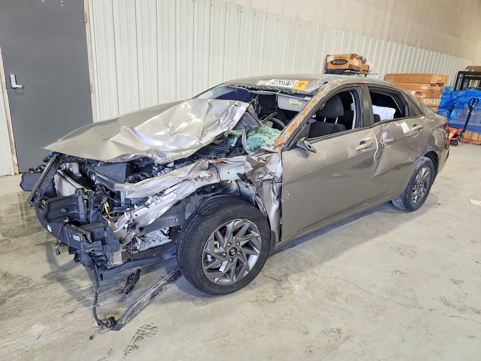2024 Hyundai Elantra მანქანა იყიდება აუქციონზე, vin: KMHLM4DG2RU737637, აუქციონის ნომერი: 64633976