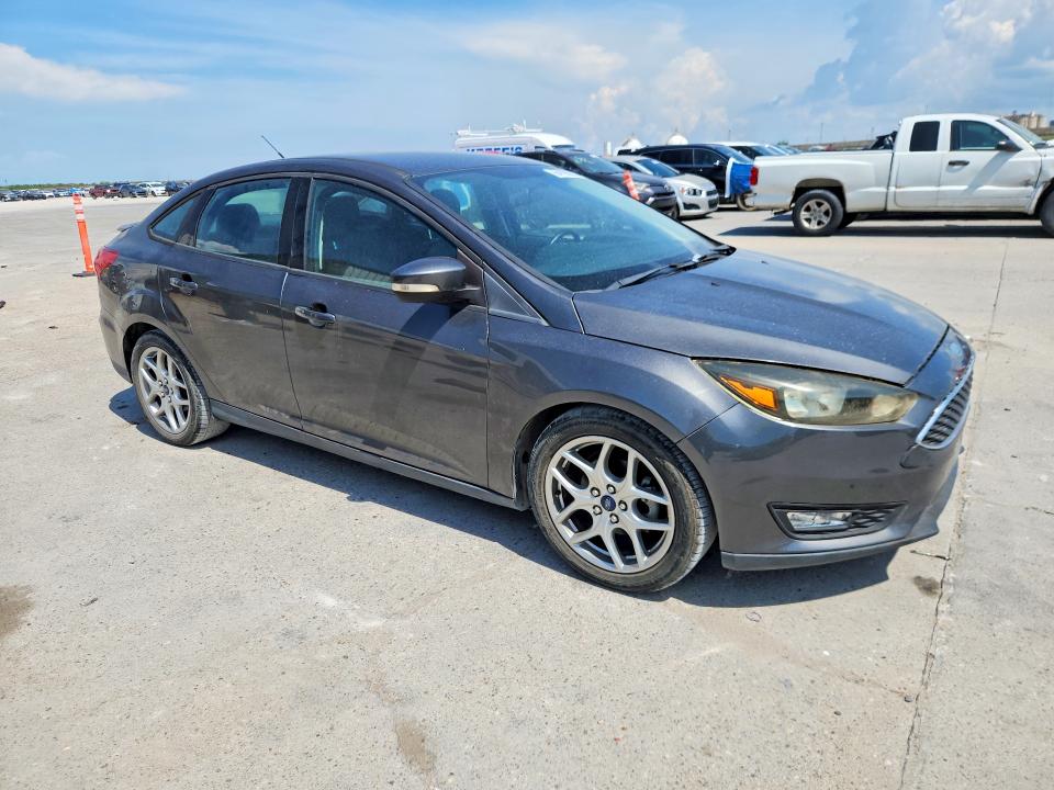 Продаж на аукціоні авто 2015 Ford Focus, vin: 1FADP3F27FL230400, номер лоту: 64190226