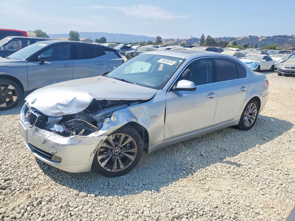 64935676 :رقم المزاد ، WBANW1C52AC168981 vin ، 2010 Bmw 535 مزاد بيع