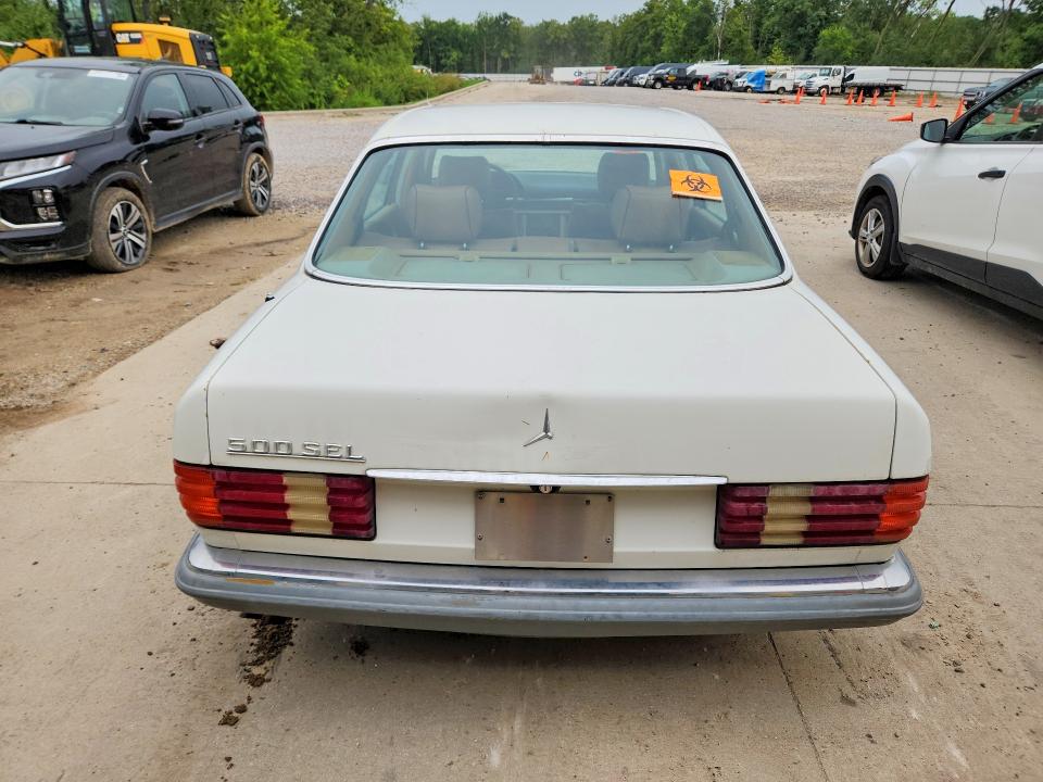 63885946 :رقم المزاد ، WDB1260371A099988 vin ، 1984 Merced 500 Sel 198 Rwd مزاد بيع