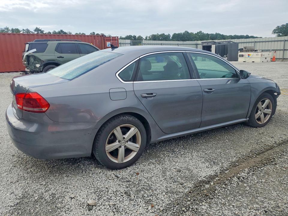 63741366 :رقم المزاد ، 1VWBP7A36CC049242 vin ، 2012 Volkswagen Passat مزاد بيع