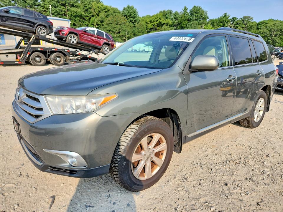 64607606 :رقم المزاد ، 5TDBK3EHXCS116200 vin ، 2012 Toyota Highlander مزاد بيع