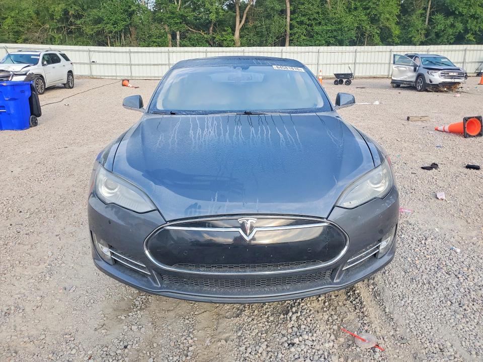 Продажа на аукционе авто 2014 Tesla Model S, vin: 5YJSA1H1XEFP28426, номер лота: 64581816