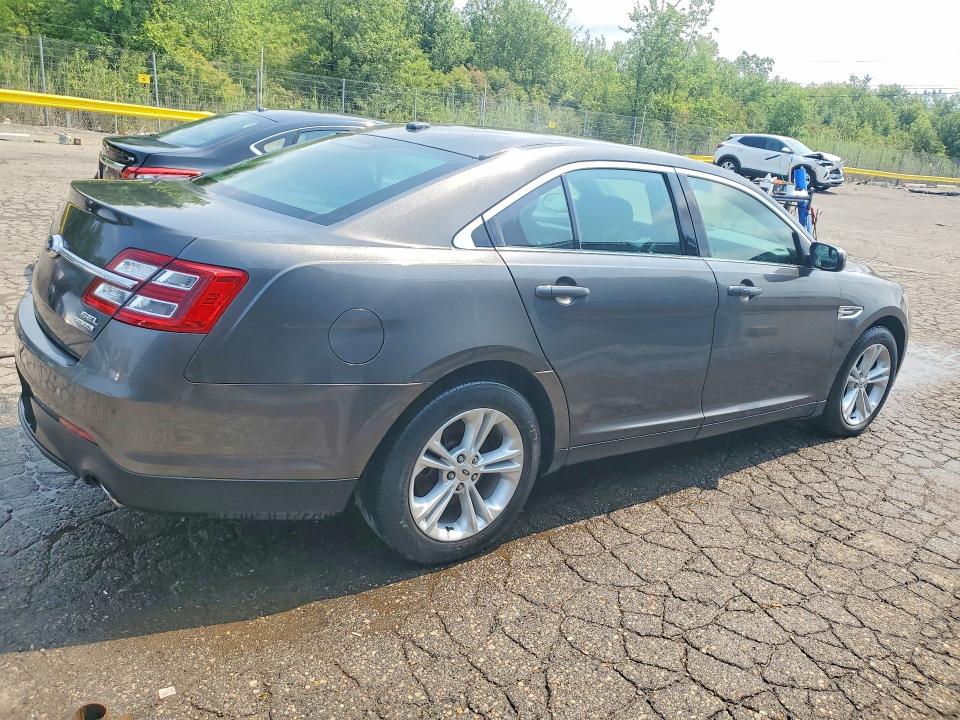 Продажа на аукционе авто 2015 Ford Taurus, vin: 1FAHP2E84FG208879, номер лота: 64380886