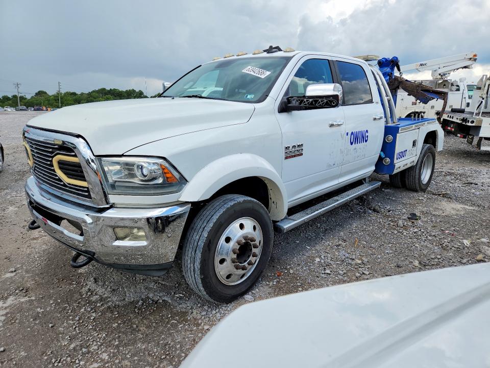 63942686 :رقم المزاد ، 3C7WRNEL7FG551467 vin ، 2015 Ram 5500 مزاد بيع