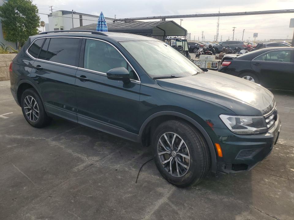 Продажа на аукционе авто 2019 Volkswagen Tiguan, vin: 3VV3B7AX7KM098828, номер лота: 65948246