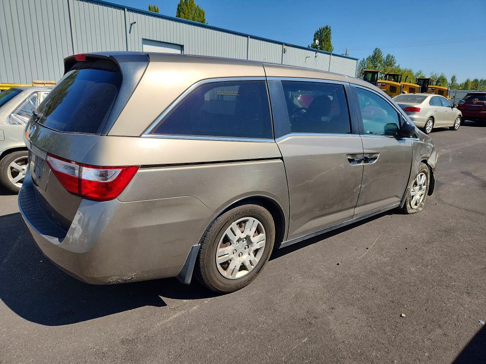 67186146 :رقم المزاد ، 5FNRL5H27CB021449 vin ، 2012 Honda Odyssey مزاد بيع