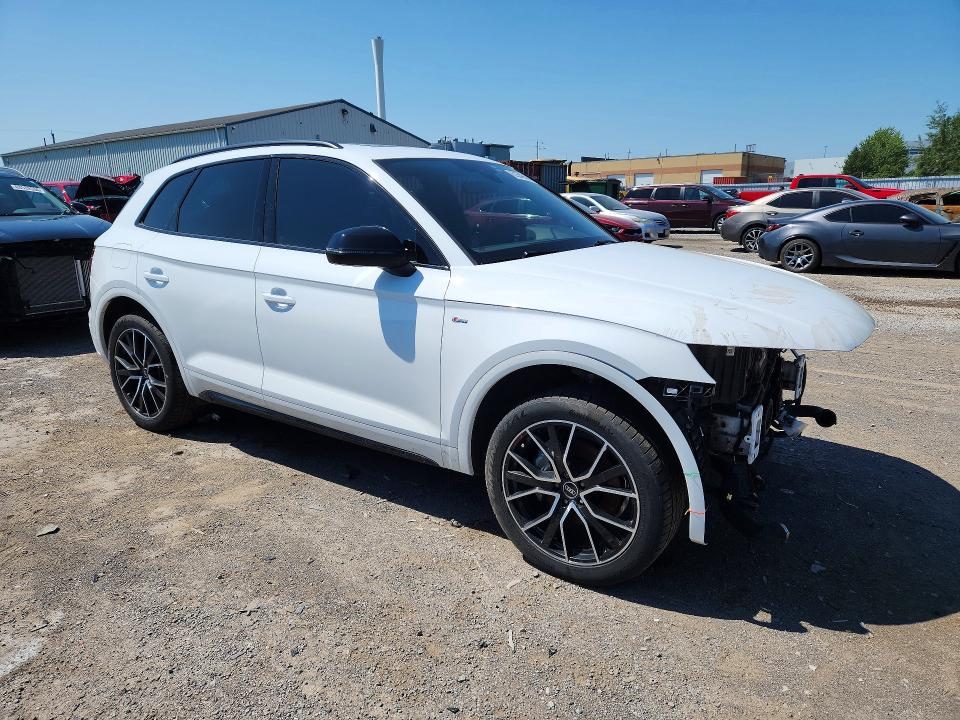 63549886 :رقم المزاد ، WA1EAAFY8N2063598 vin ، 2022 Audi Q5 مزاد بيع