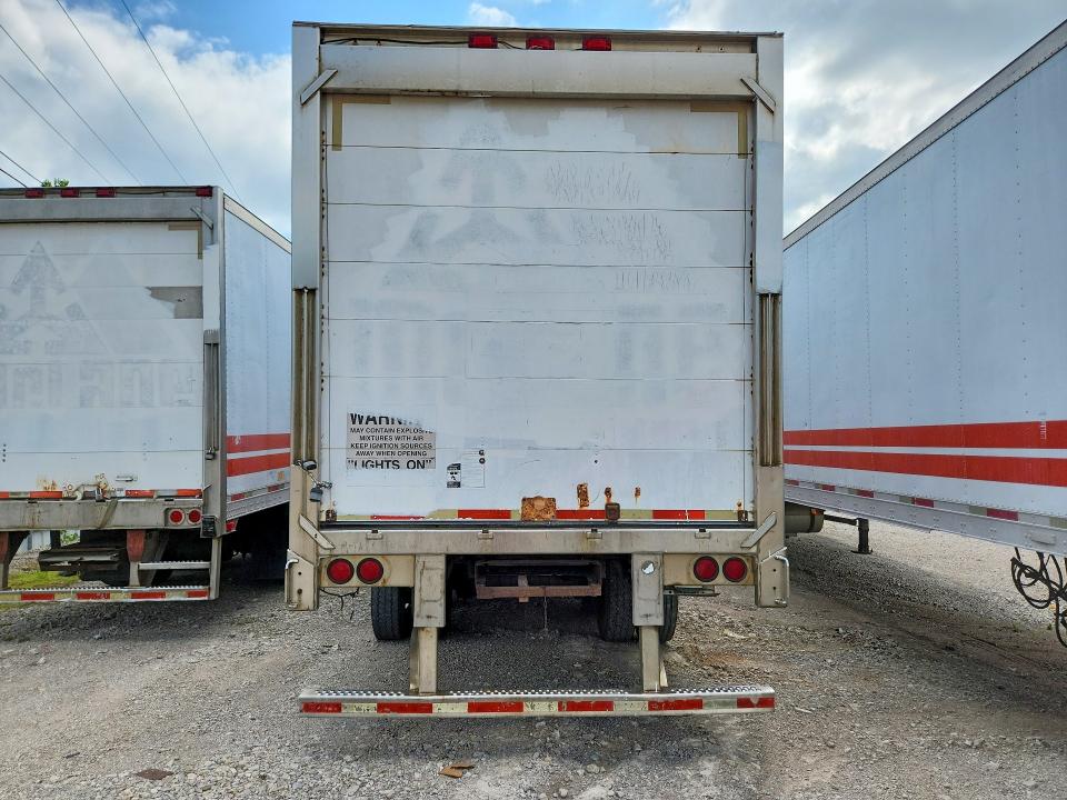 63767906 :رقم المزاد ، 1UYVS2489XU857708 vin ، 1999 Utility Trailer Trailer مزاد بيع