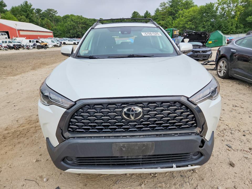 Продажа на аукционе авто 2022 Toyota Corolla Cross, vin: 7MUBAABGXNV008185, номер лота: 67061526