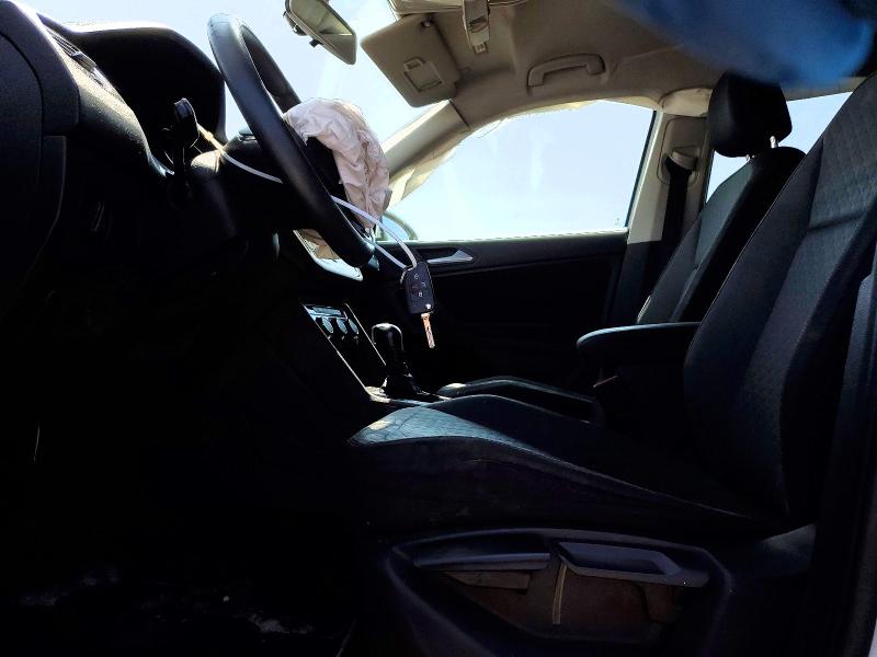 65543386 :رقم المزاد ، 3VV0B7AX4KM022695 vin ، 2019 Volkswagen Tiguan مزاد بيع