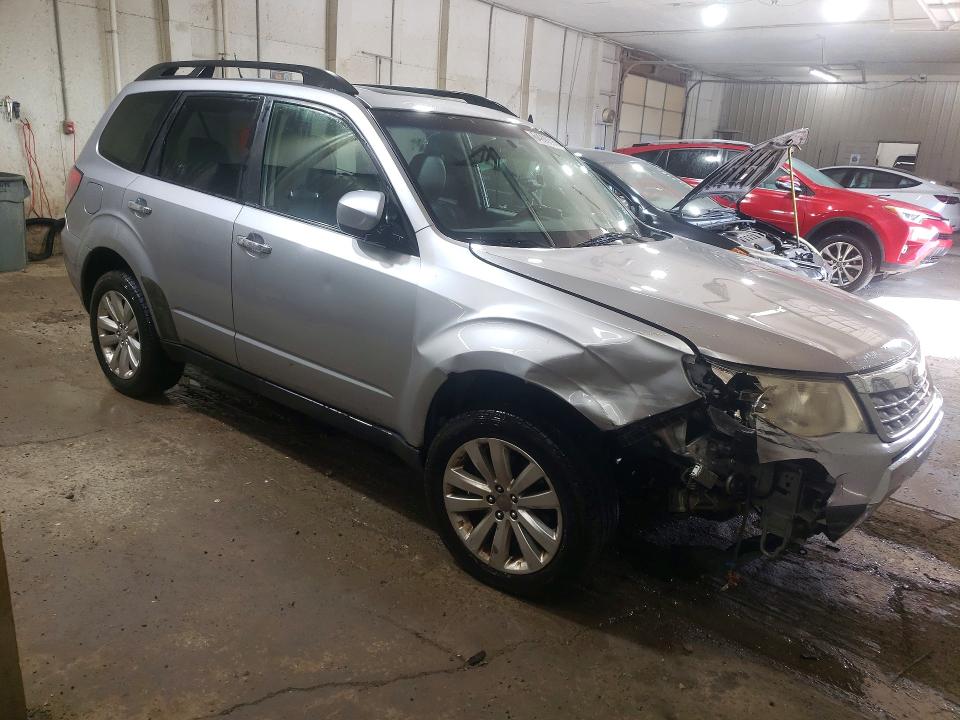 64900396 :رقم المزاد ، JF2SHAEC1CH441167 vin ، 2012 Subaru Forester مزاد بيع