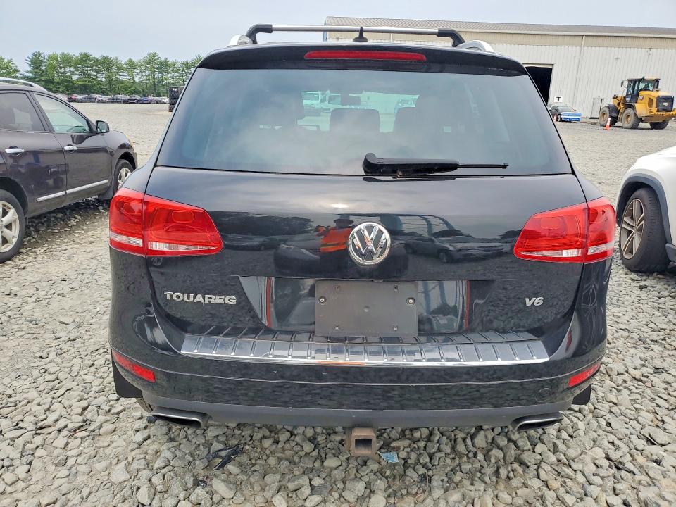 63851406 :رقم المزاد ، WVGFF9BP8BD001072 vin ، 2011 Volkswagen Touareg مزاد بيع