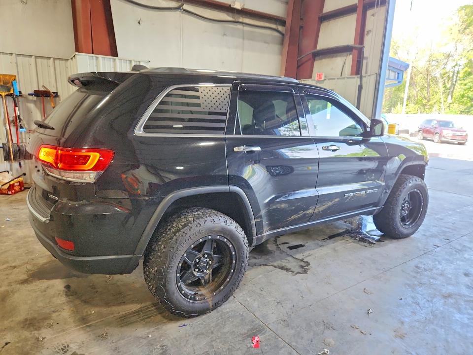 65850676 :رقم المزاد ، 1C4RJFBG4JC259950 vin ، 2018 Jeep Grand Cherokee مزاد بيع