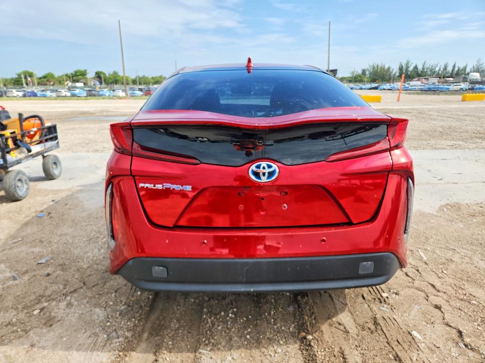 Продаж на аукціоні авто 2018 Toyota Prius Prime, vin: JTDKARFP1J3070542, номер лоту: 63844946