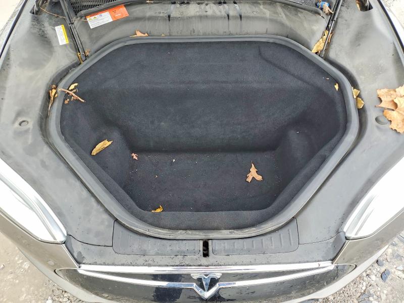 2015 Tesla Model S მანქანა იყიდება აუქციონზე, vin: 5YJSA1E23FF103073, აუქციონის ნომერი: 65476066