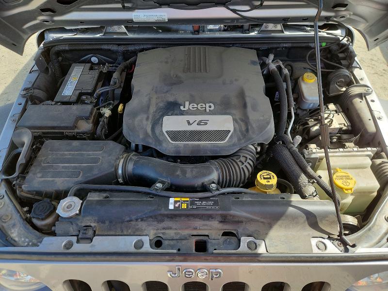 2018 Jeep Wrangler Unlimited მანქანა იყიდება აუქციონზე, vin: 1C4BJWDG4JL926661, აუქციონის ნომერი: 65681946