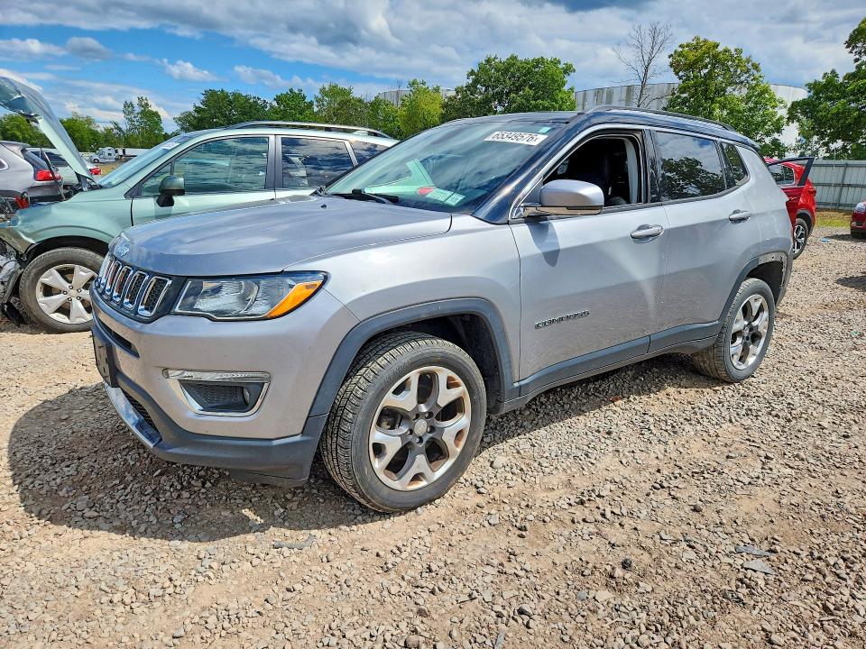 65349576 :رقم المزاد ، 3C4NJDCB7JT222241 vin ، 2018 Jeep Compass مزاد بيع