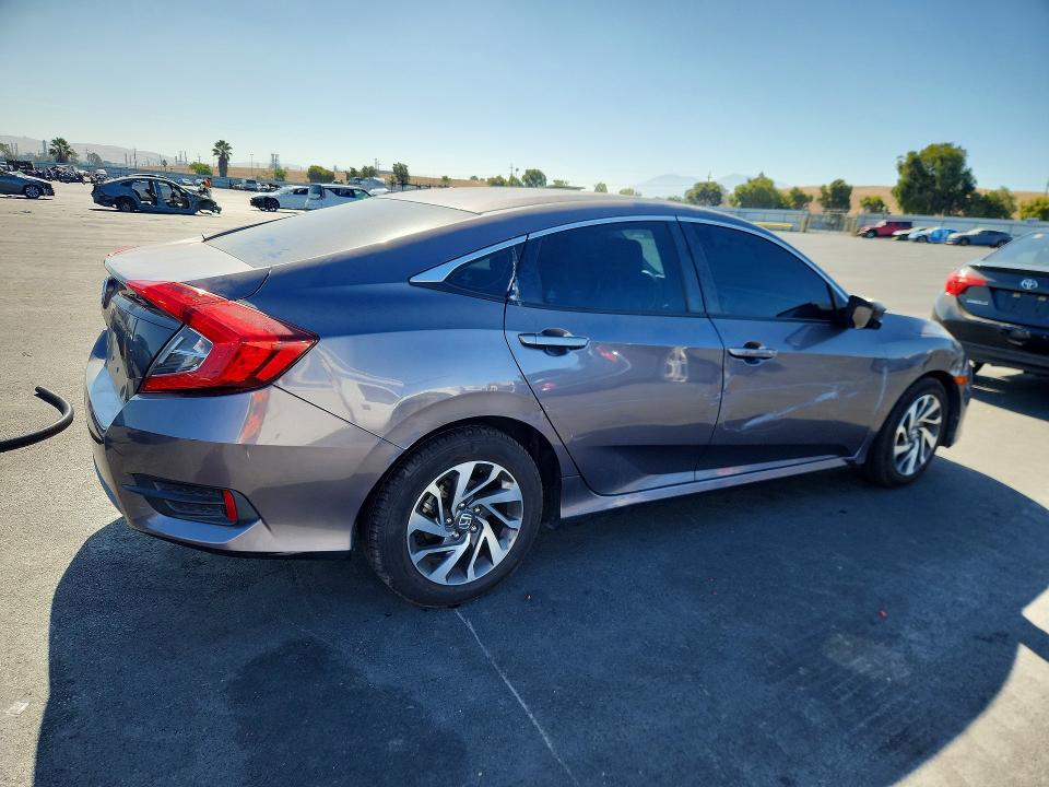 Продаж на аукціоні авто 2016 Honda Civic, vin: 19XFC2F70GE222301, номер лоту: 62540356