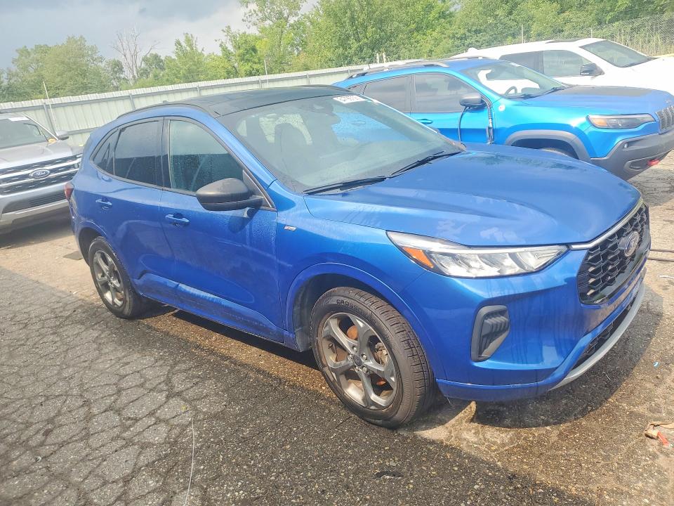 Продаж на аукціоні авто 2023 Ford Escape, vin: 1FMCU9MN9PUA22878, номер лоту: 64799706