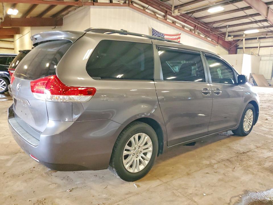 Продажа на аукционе авто 2014 Toyota Sienna, vin: 5TDYK3DC5ES490541, номер лота: 65214906