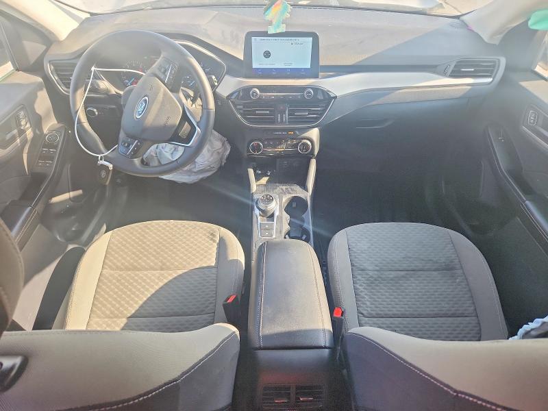 64542446 :رقم المزاد ، 1FMCU0G66NUB31585 vin ، 2022 Ford Escape مزاد بيع