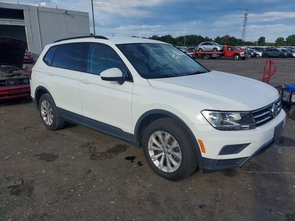 2018 Volkswagen Tiguan მანქანა იყიდება აუქციონზე, vin: 3VV0B7AX3JM045643, აუქციონის ნომერი: 65435346