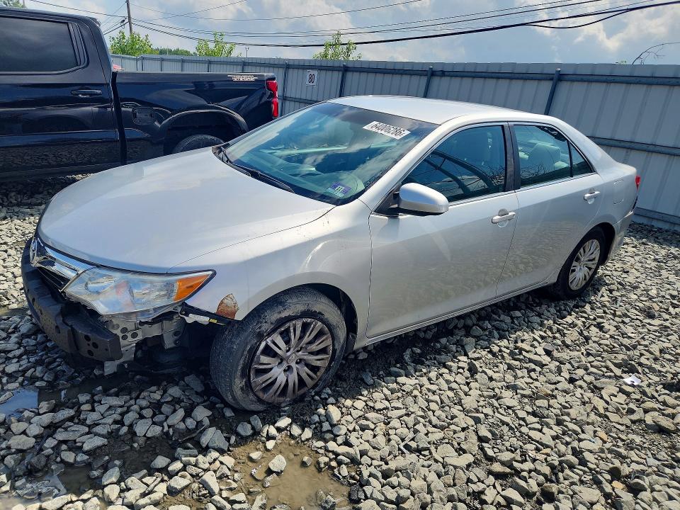 2014 Toyota Camry მანქანა იყიდება აუქციონზე, vin: 4T4BF1FK2ER343867, აუქციონის ნომერი: 64006286