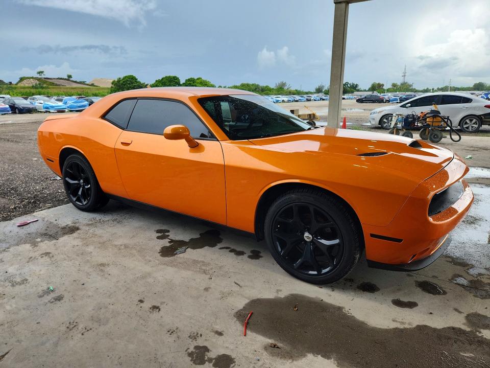 2018 Dodge Challenger მანქანა იყიდება აუქციონზე, vin: 2C3CDZBT1JH251852, აუქციონის ნომერი: 63936986