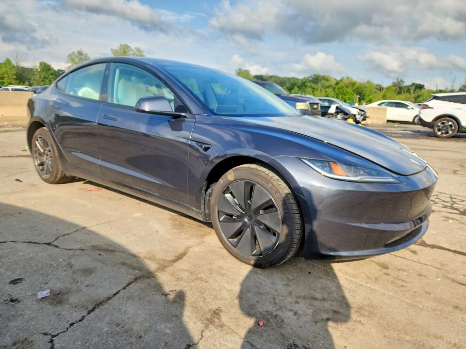 Продажа на аукционе авто 2025 Tesla Model 3, vin: 5YJ3E1EA5SF974129, номер лота: 66399936