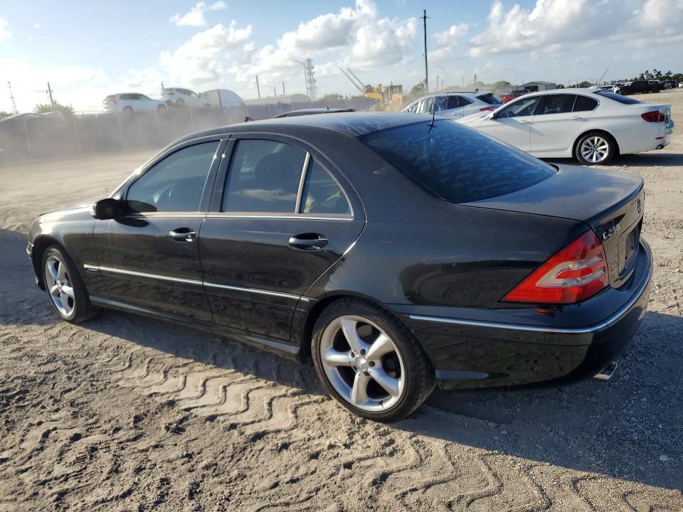 65194046 :رقم المزاد ، WDBRF40J05F654828 vin ، 2005 Mercedes-benz C مزاد بيع