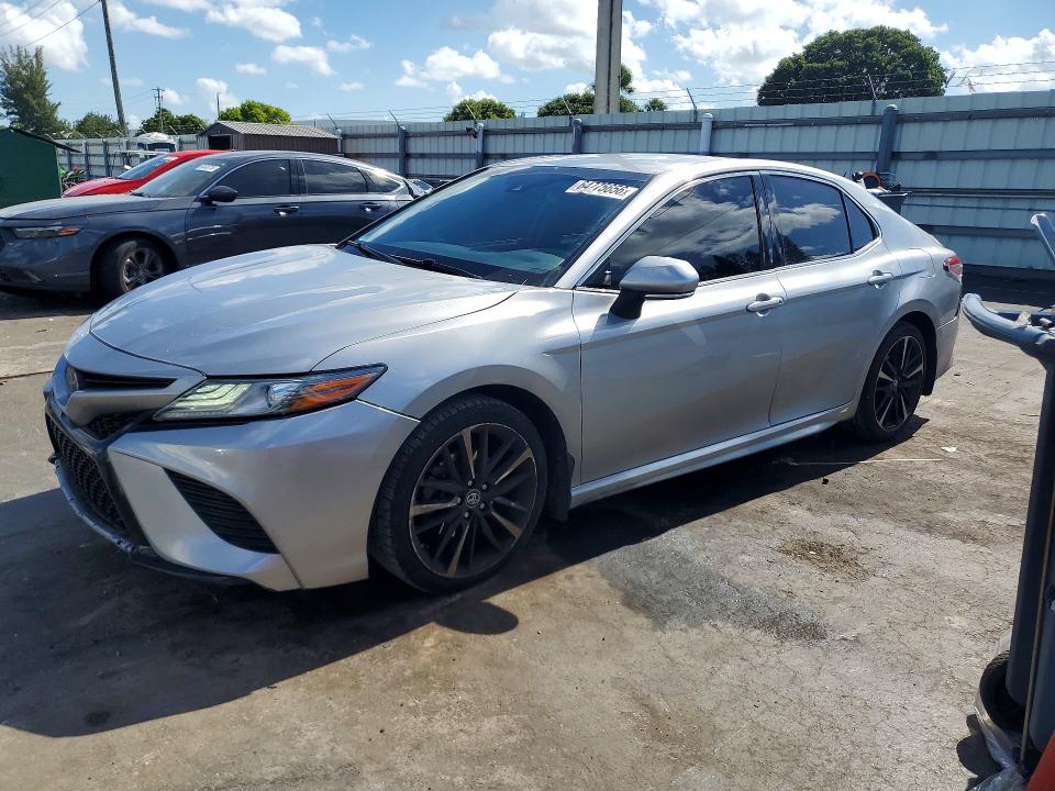 Продаж на аукціоні авто 2019 Toyota Camry, vin: 4T1B61HK0KU700496, номер лоту: 64775656