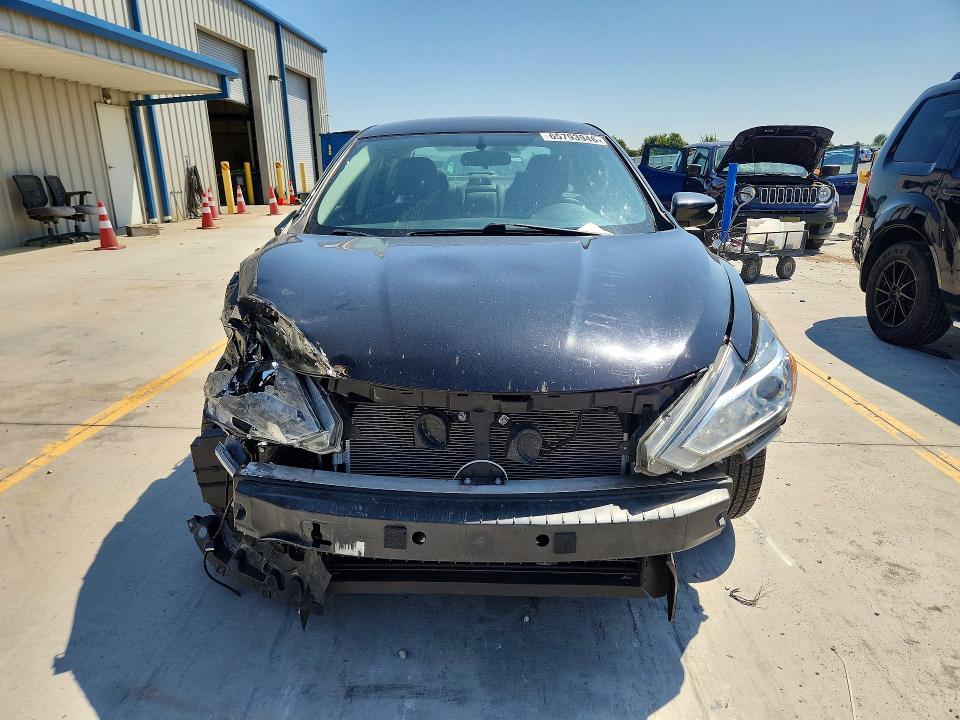 Продаж на аукціоні авто 2018 Nissan Altima, vin: 1N4AL3AP6JC285463, номер лоту: 65793946