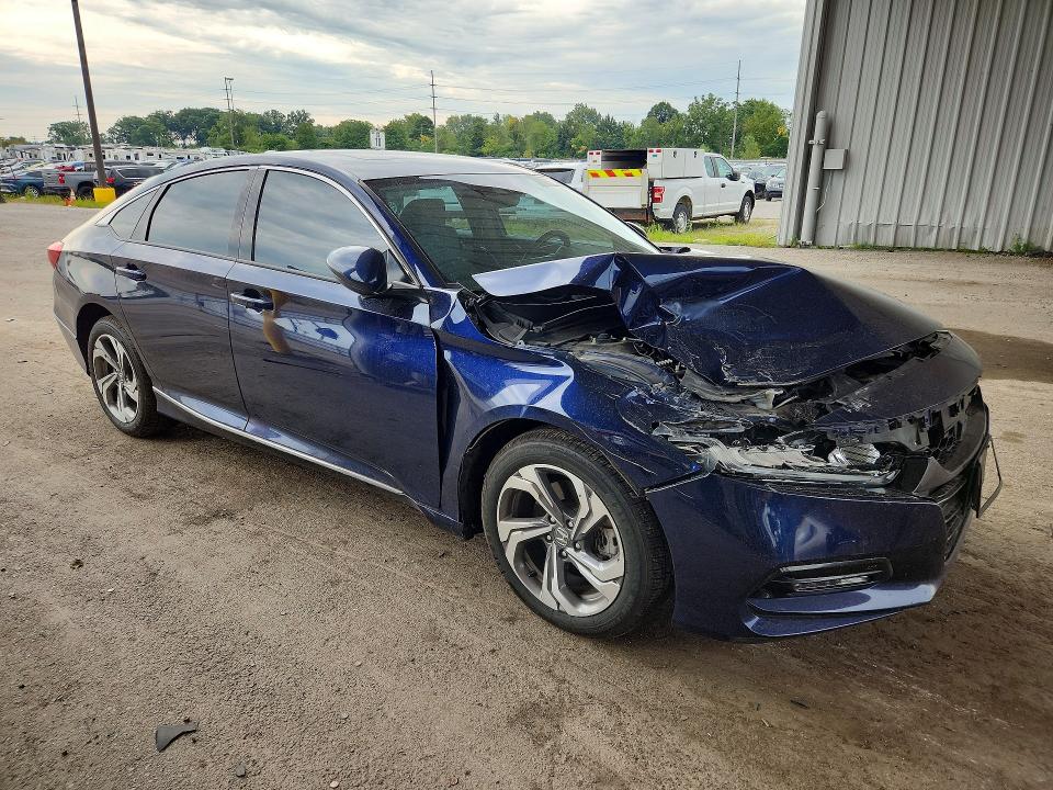 Продажа на аукционе авто 2018 Honda Accord, vin: 1HGCV2F63JA042830, номер лота: 67256096