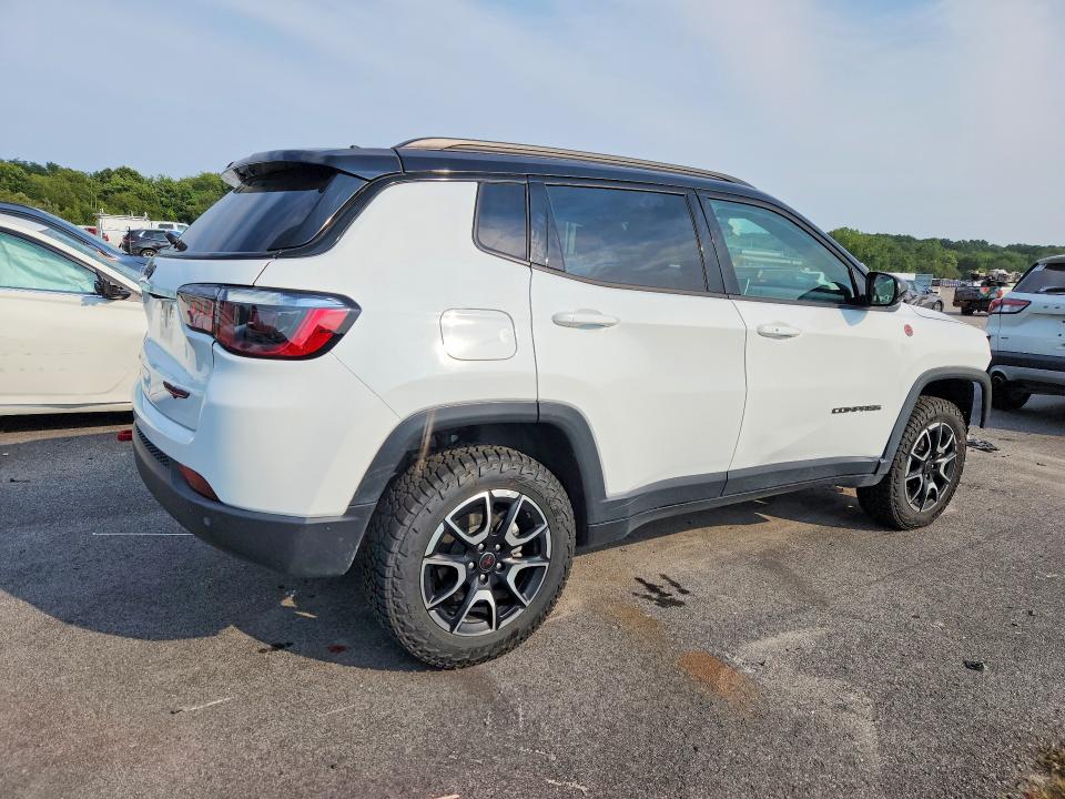 2025 Jeep Compass მანქანა იყიდება აუქციონზე, vin: 3C4NJDDN0ST564401, აუქციონის ნომერი: 63927816