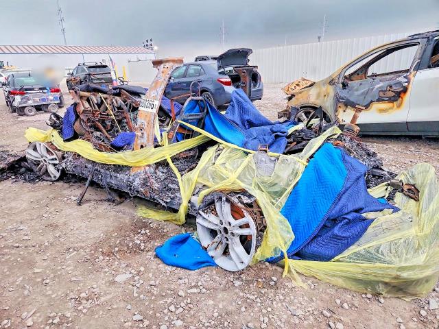 63500366 :رقم المزاد ، 5YJSA1DN2CFP01615 vin ، 2012 Tesla Model S مزاد بيع