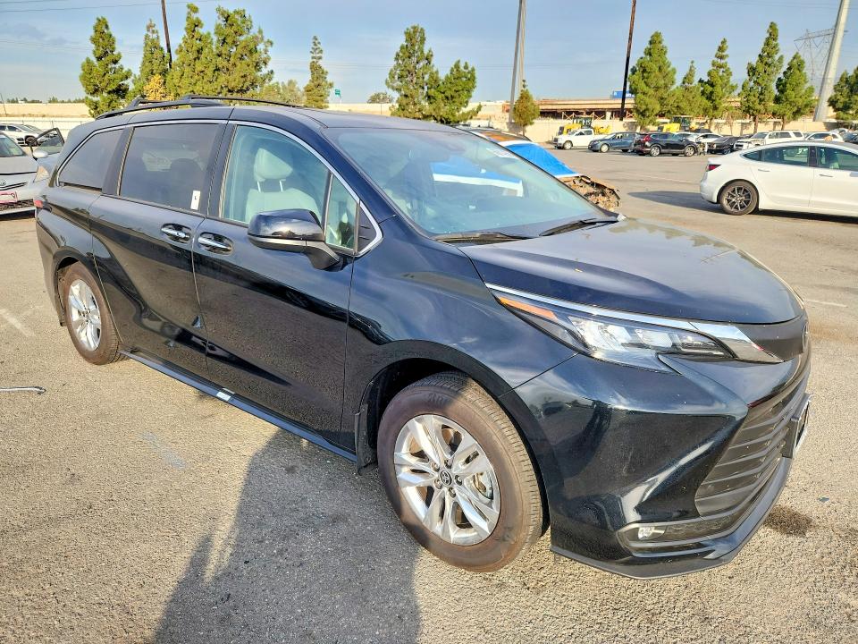 Продаж на аукціоні авто 2026 Toyota Sienna, vin: 5TDYRKEC6TS333120, номер лоту: 66814266