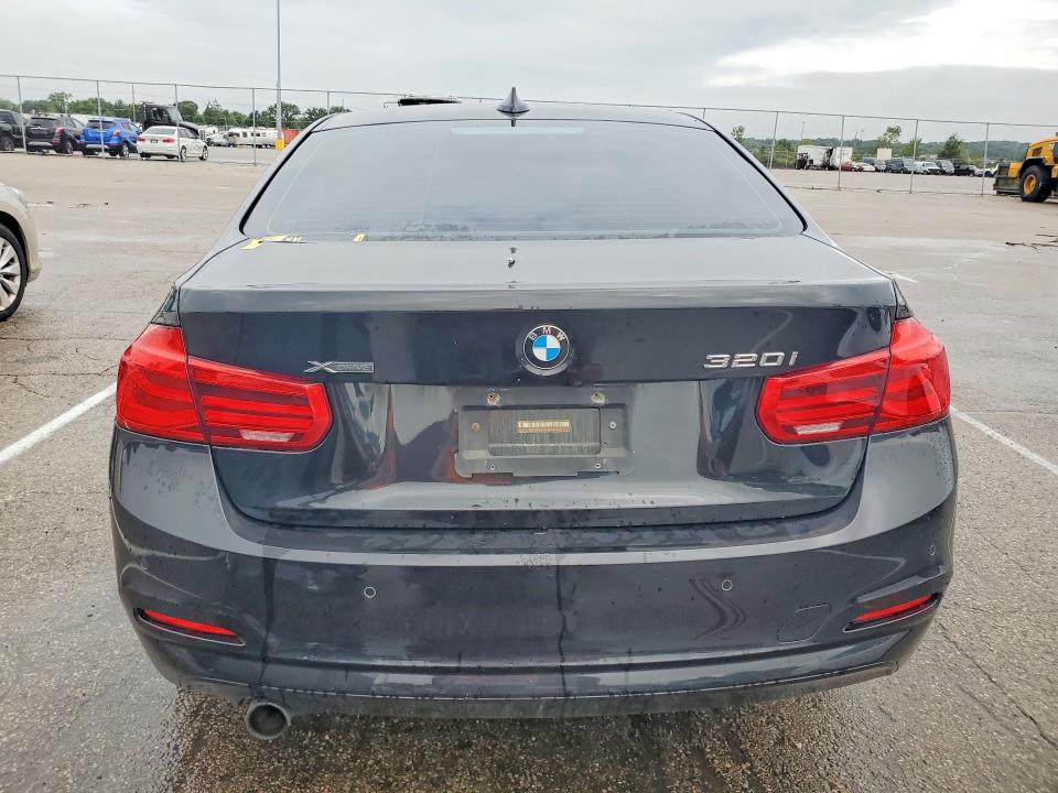 Aukcja sprzedaży 2016 Bmw 320, vin: WBA8E5G54GNT93904, numer aukcji: 64924716