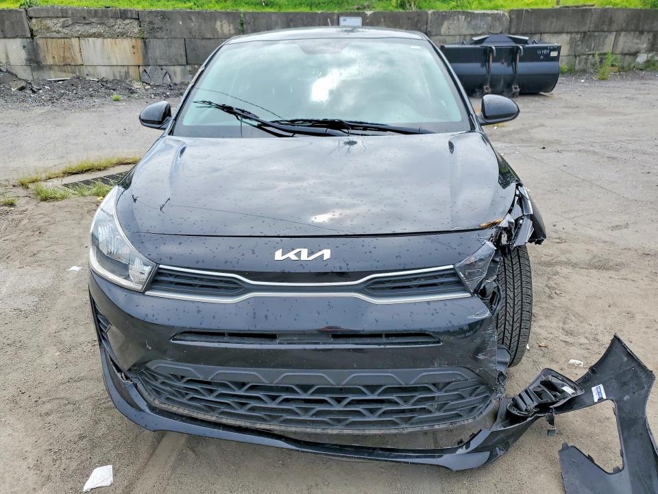 64102796 :رقم المزاد ، 3KPA25ADXNE506088 vin ، 2022 Kia Rio مزاد بيع