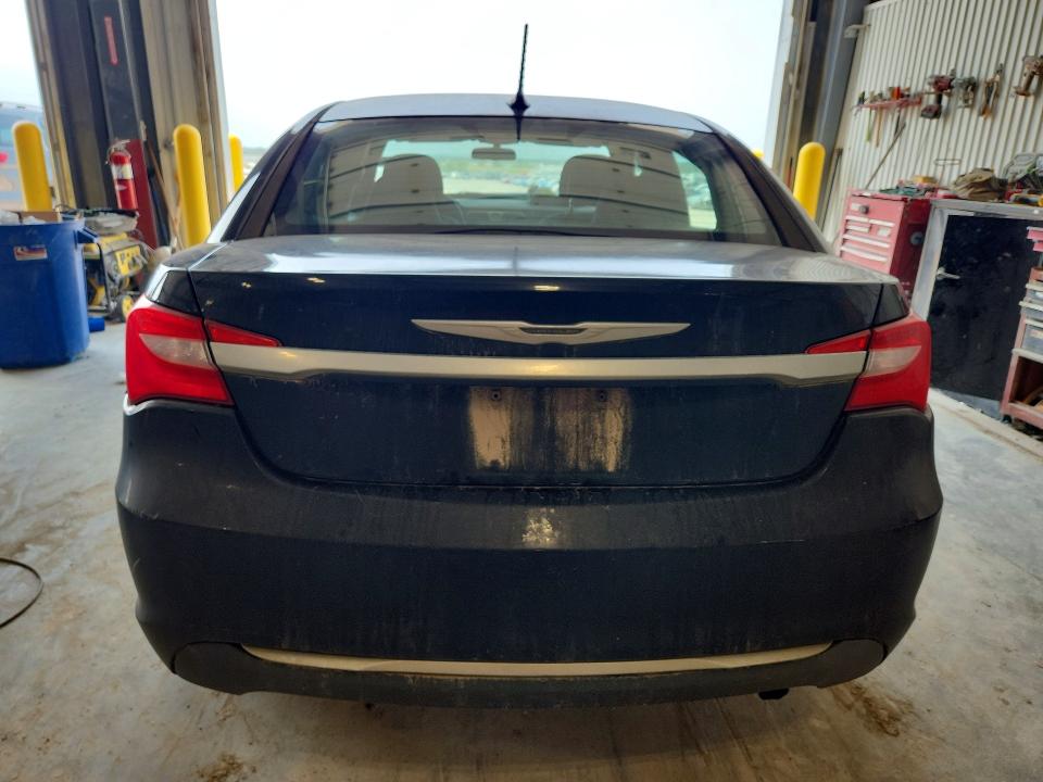 2013 Chrysler 200 მანქანა იყიდება აუქციონზე, vin: 1C3CCBBB0DN666013, აუქციონის ნომერი: 64624756