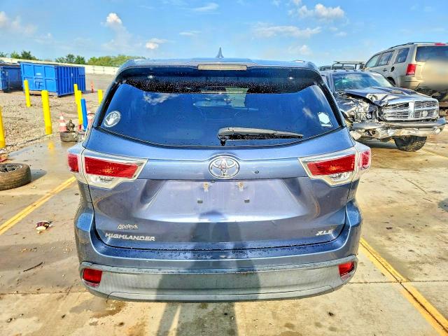 Aukcja sprzedaży 2015 Toyota Highlander, vin: 5TDKKRFH8FS045844, numer aukcji: 64896116