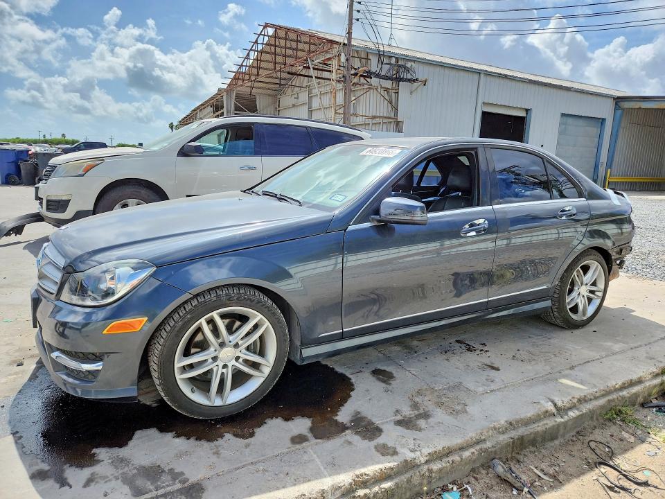 Продаж на аукціоні авто 2014 Mercedes-benz C, vin: WDDGF4HB8EG237608, номер лоту: 64930866