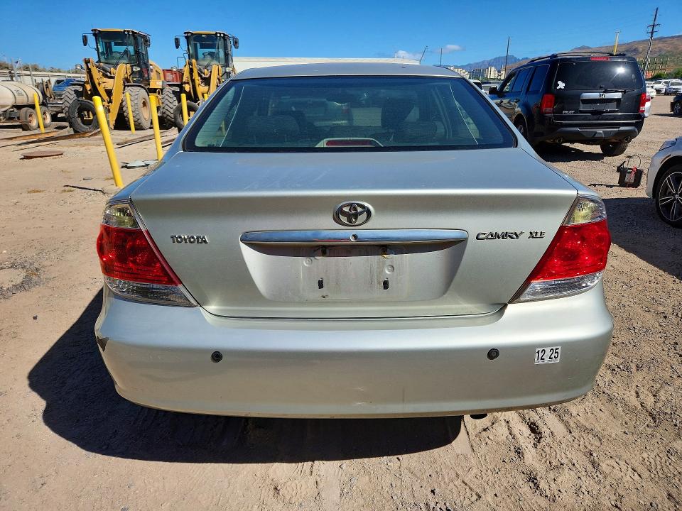 64969856 :رقم المزاد ، JTDBE30KX53011512 vin ، 2005 Toyota Camry مزاد بيع