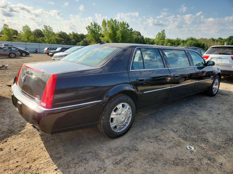 64498946 :رقم المزاد ، 1GEEK90Y59U550219 vin ، 2009 Cadillac Professional Chassis مزاد بيع