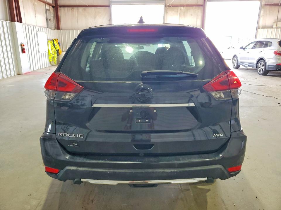 Продаж на аукціоні авто 2018 Nissan Rogue, vin: 5N1AT2MV2JC765767, номер лоту: 64413036