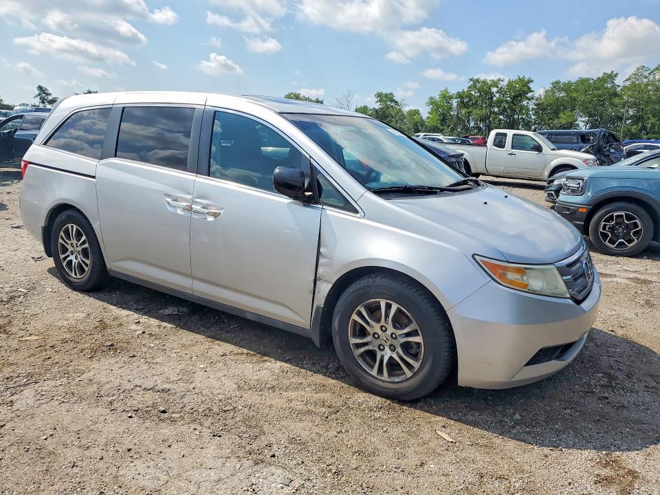 64029006 :رقم المزاد ، 5FNRL5H64BB058721 vin ، 2011 Honda Odyssey مزاد بيع